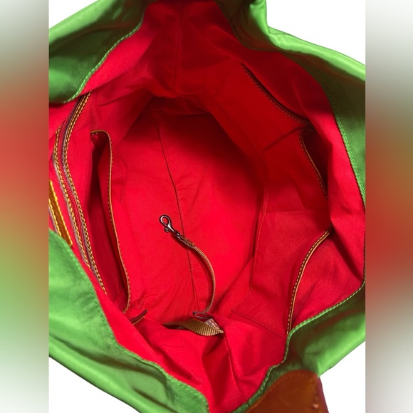 DOONEY & BOURKE LARGE NYLON & LEATHER LOGO LOCK SHOULDER BAG - Picture 11 of 16